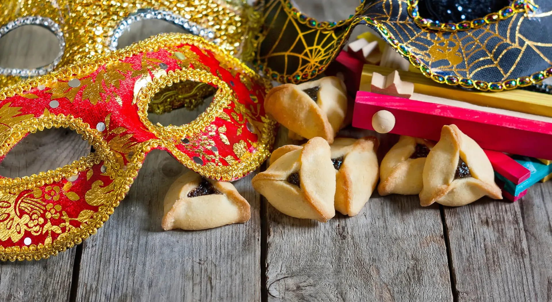 Come decorare la tavola per Carnevale
