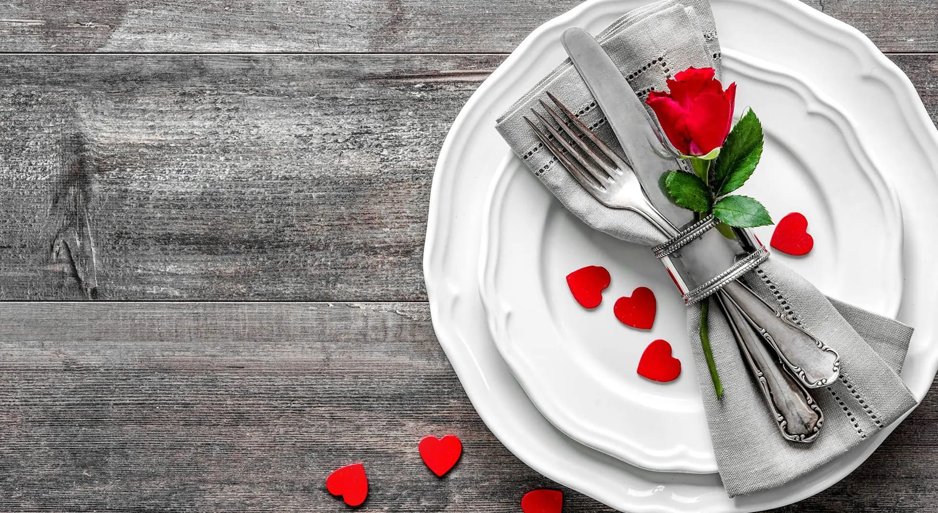 Come apparecchiare la tavola per San Valentino: tutte le idee