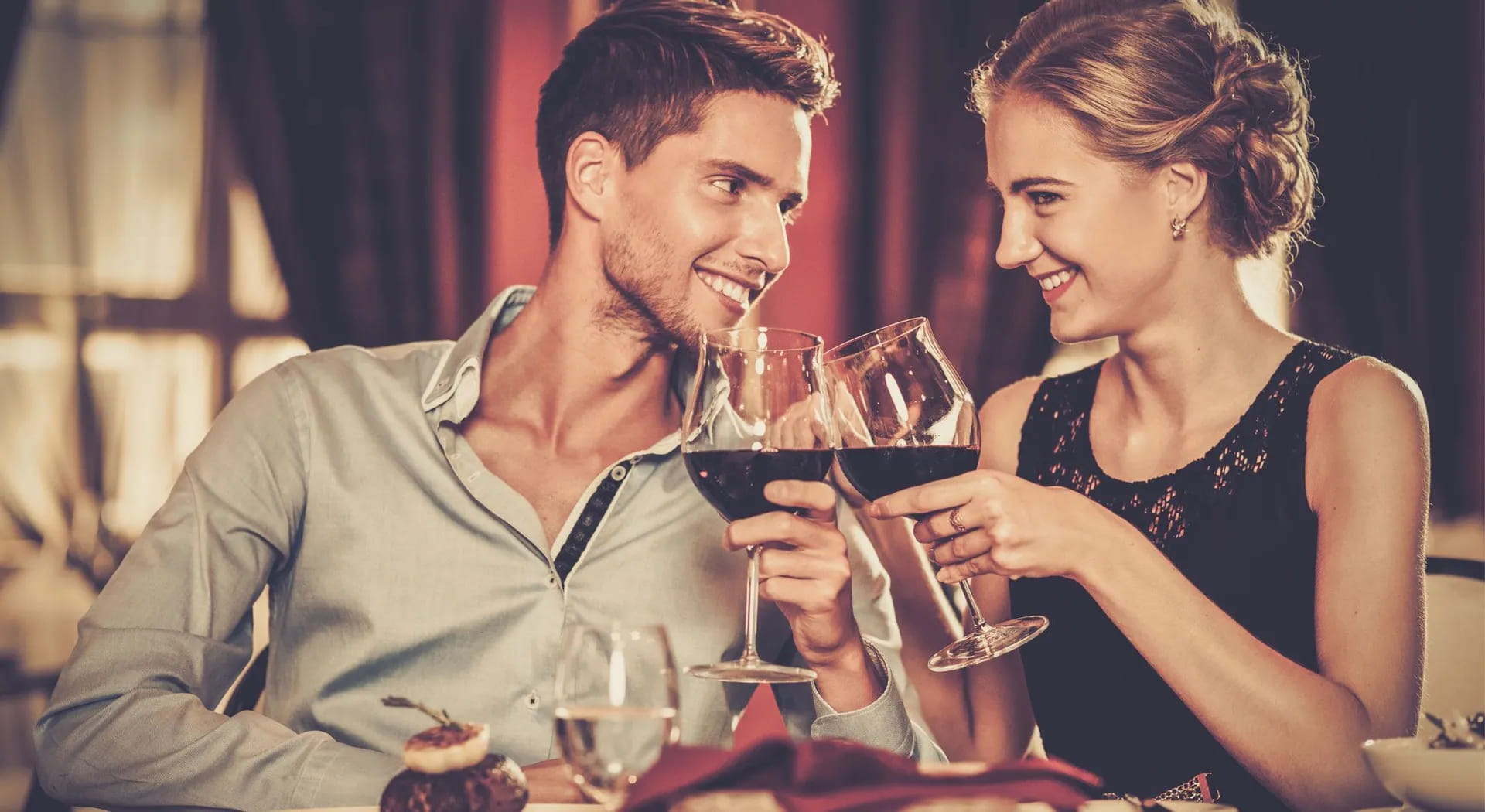 Wie man sie in 7 Zügen am Tisch erobert