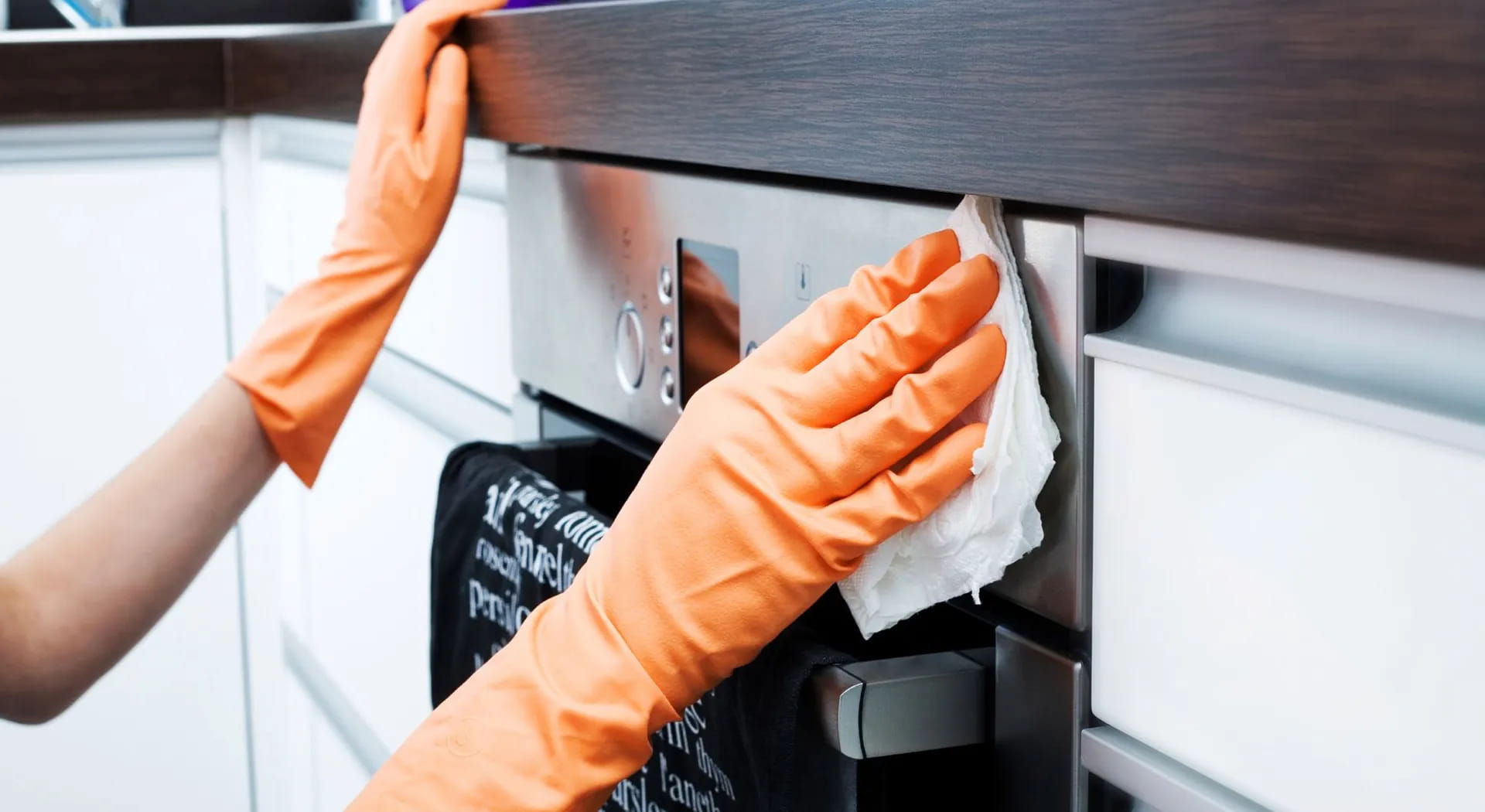 Wie man die Küche reinigt: 5 Tricks, um es in kurzer Zeit zu schaffen