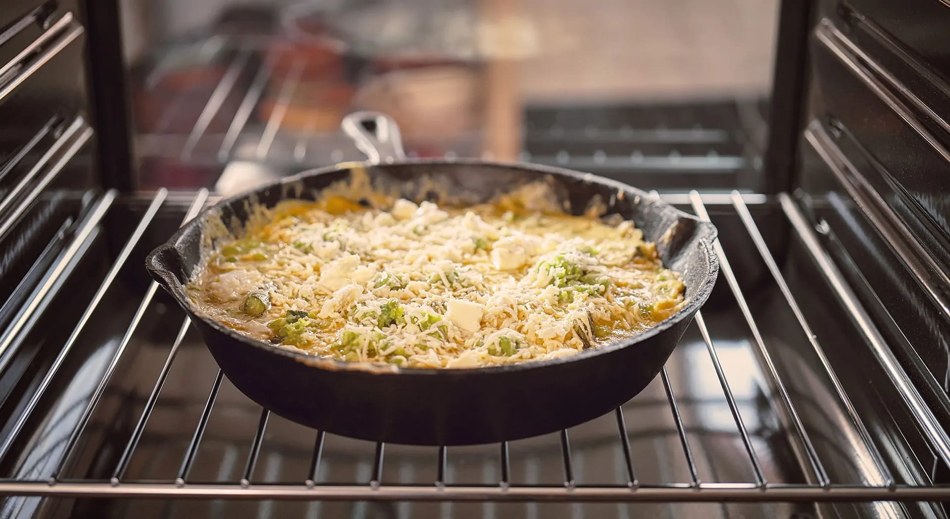 Wie man eine Ofen-Frittata zubereitet: Tricks und Geheimnisse