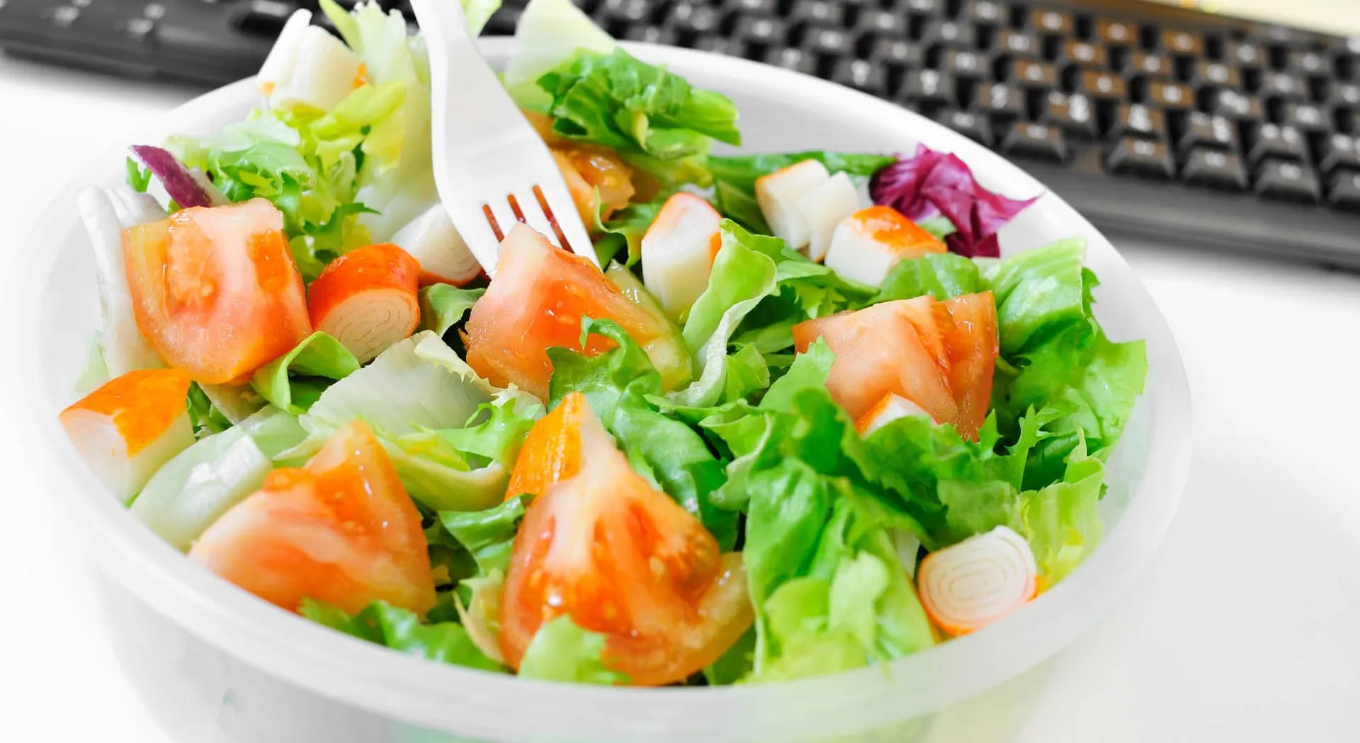 Mittagessen im Freien: Die Gegenstände, die Ihnen das Leben erleichtern