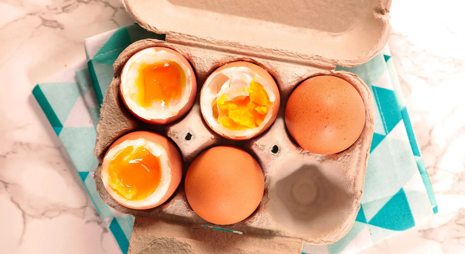 Uova alla coque o uova sode, guida ai tempi di cottura
